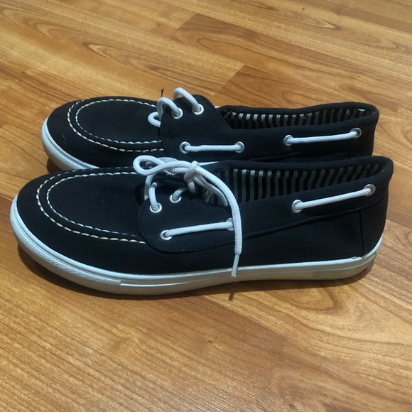 Slip on shoes - Picture 2 of 2